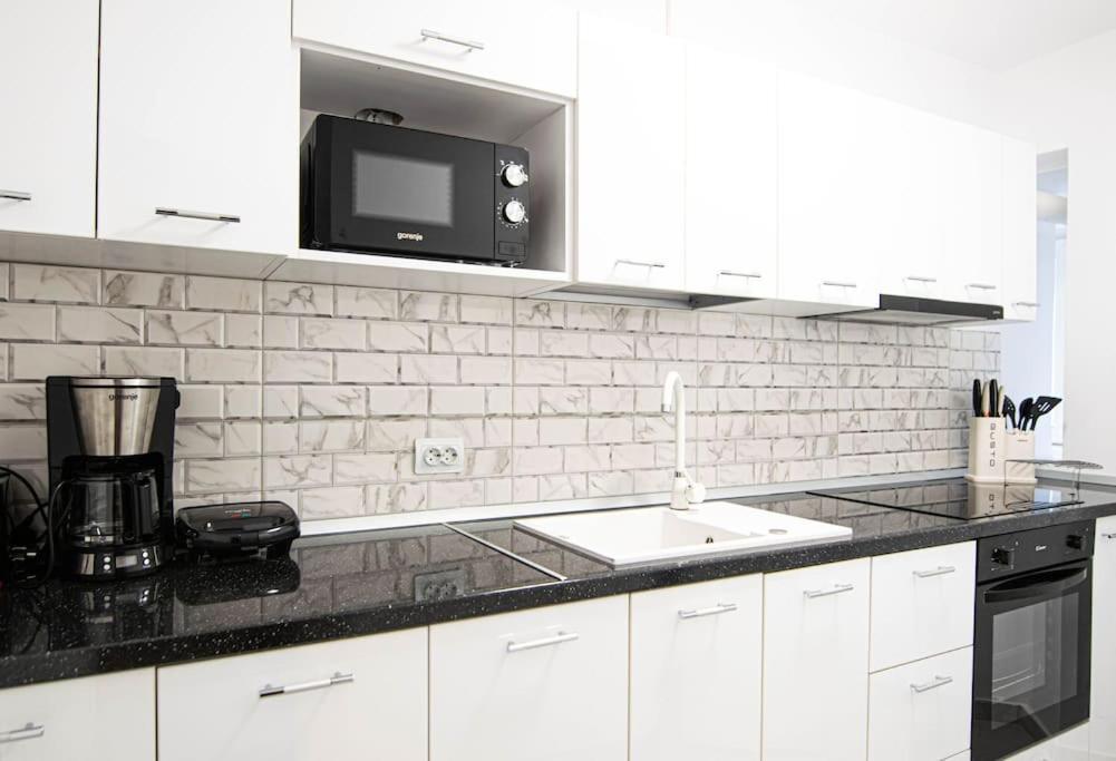 Ultra Central Luxury 3Br 2Bath Apt & Amazing Views Bucureşti Exterior foto
