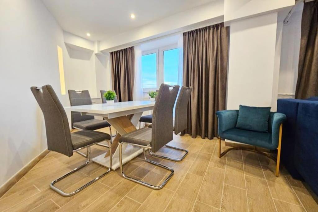 Ultra Central Luxury 3Br 2Bath Apt & Amazing Views Bucureşti Exterior foto